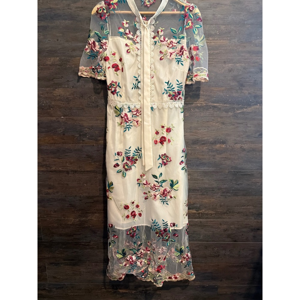 YOU YI XIU FU SHI Floral Embroidered Mesh Midi Dress Cream Tie Neck XL